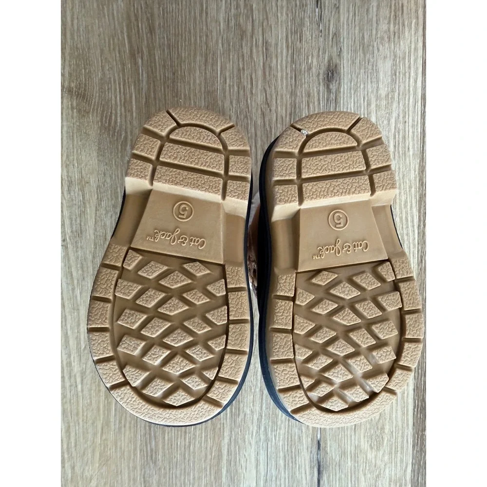 Cat & Jack Winter Duck Boots Toddler 5 Tan Black Faux Shearling Hook Loop Straps